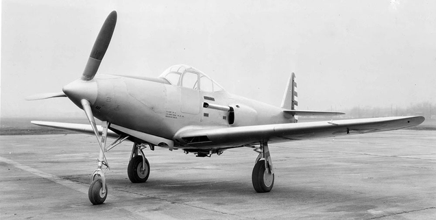 Bell XP-39 prototype. Note the air intake for the turbo-supercharger on the side. This was removed after NACA wind tunnel testing. (San Diego Air and Space Museum)